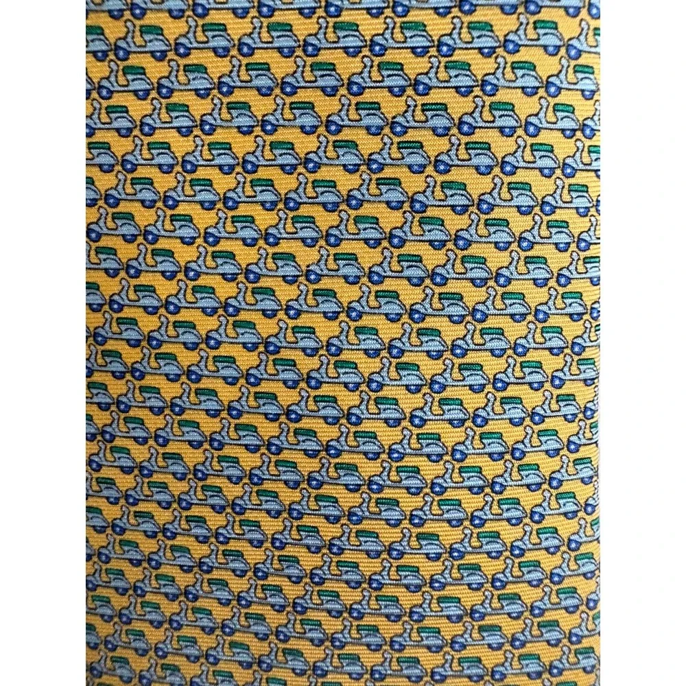 BROOKS BROTHERS 100%‎ Silk Yellow Scooter Print Men's Neck Tie EUC